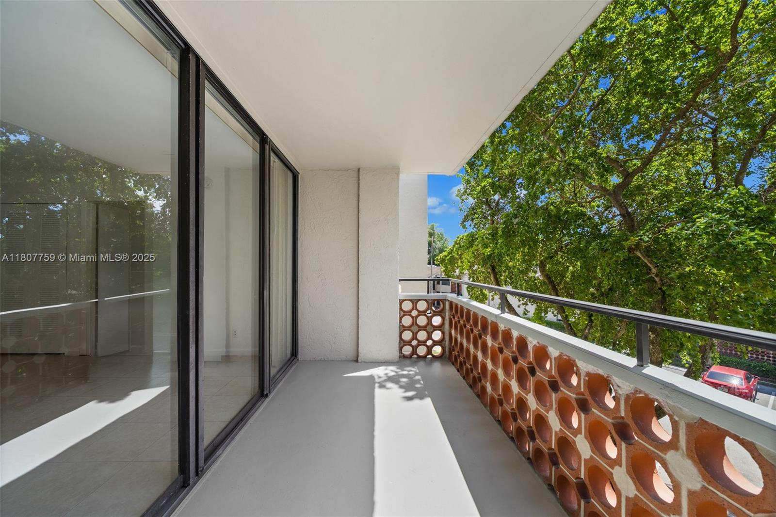 INVERRARY GARDENS CONDO I - Residential
