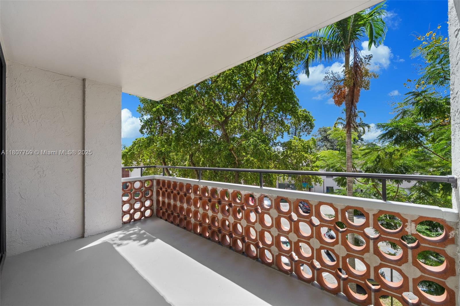 INVERRARY GARDENS CONDO I - Residential