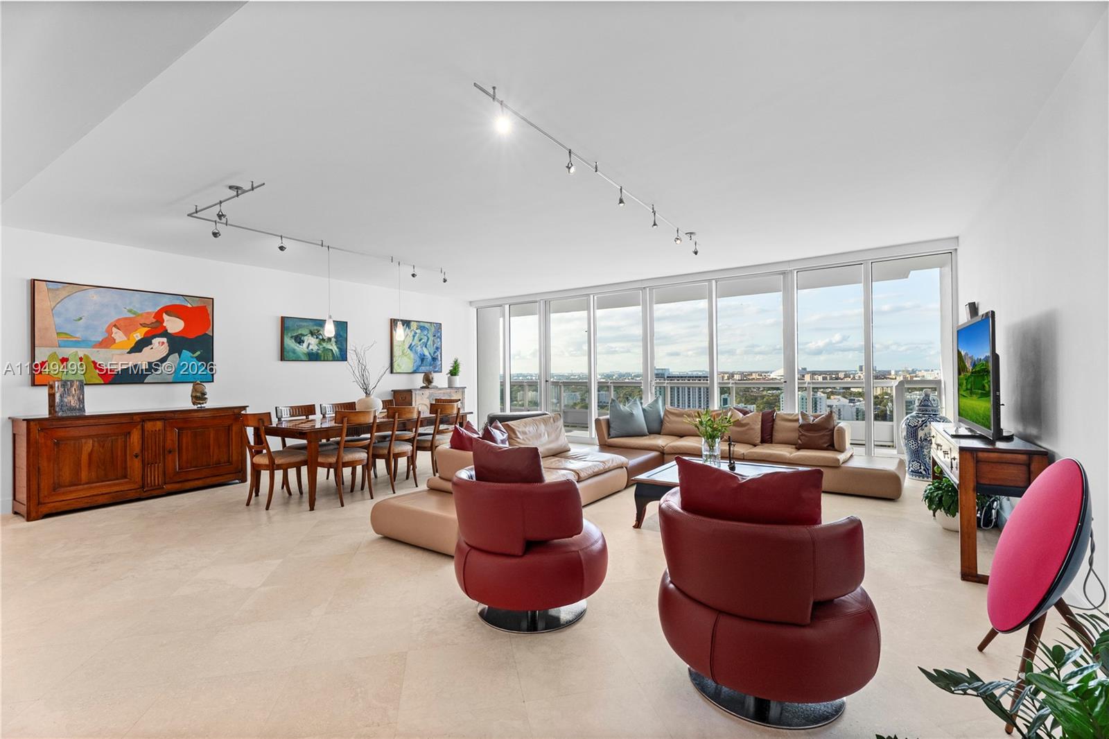 SANTA MARIA CONDO - Residential