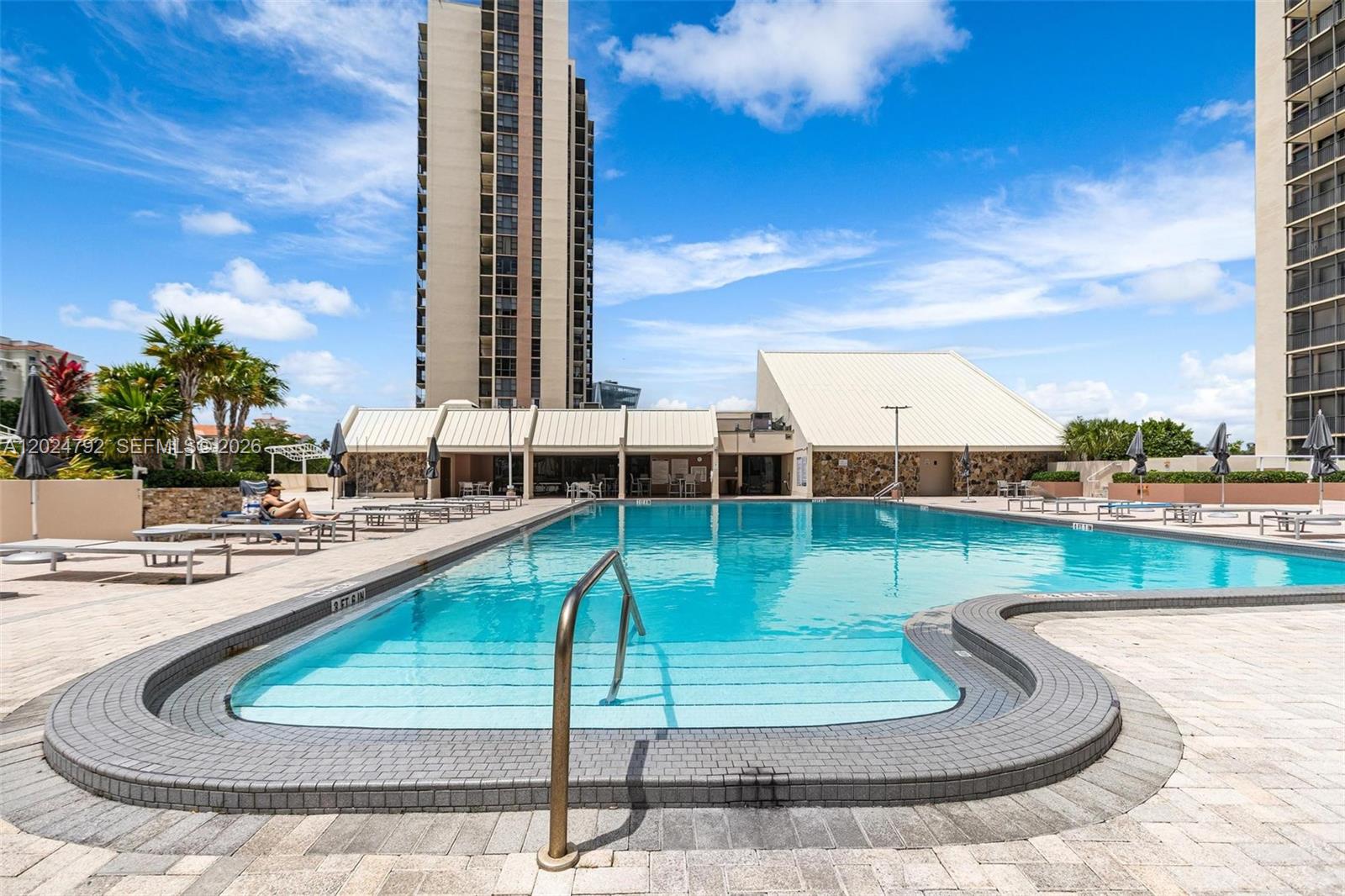 CORONADO CONDO- TOWER II - Residential