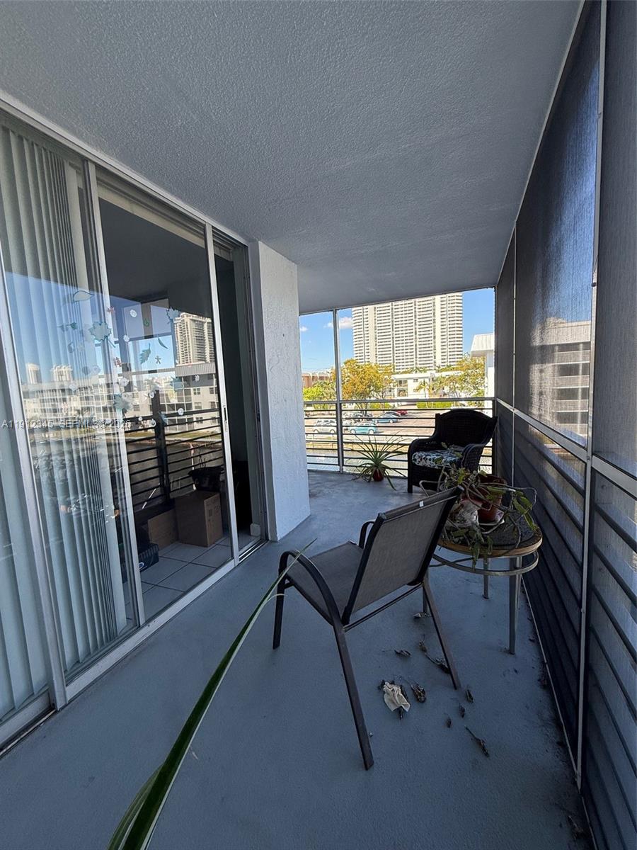 EDEN ISLES CONDO PART 1 - Residential