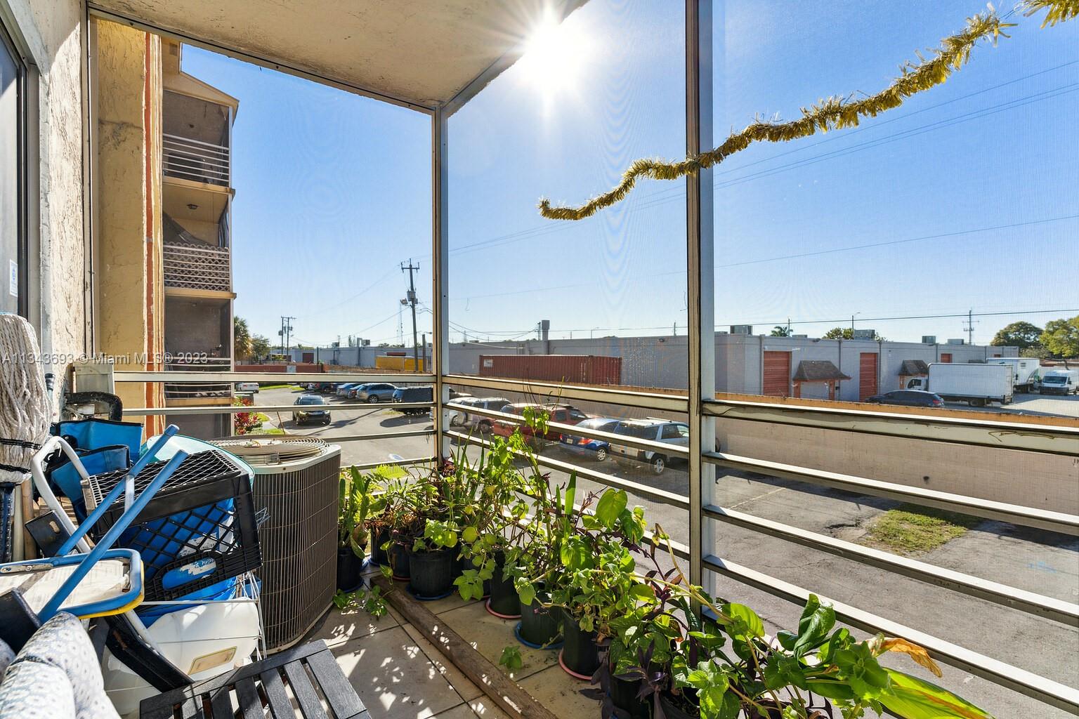SUNSET HILLS I CONDOMINIU - Residential