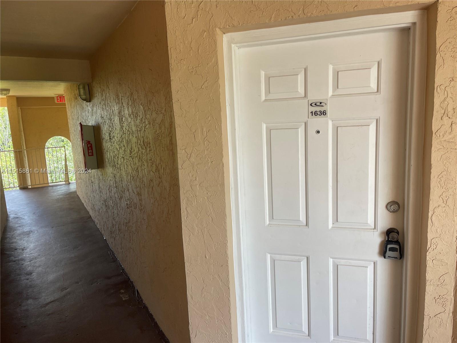 CORAL KEY CONDO - Residential Lease