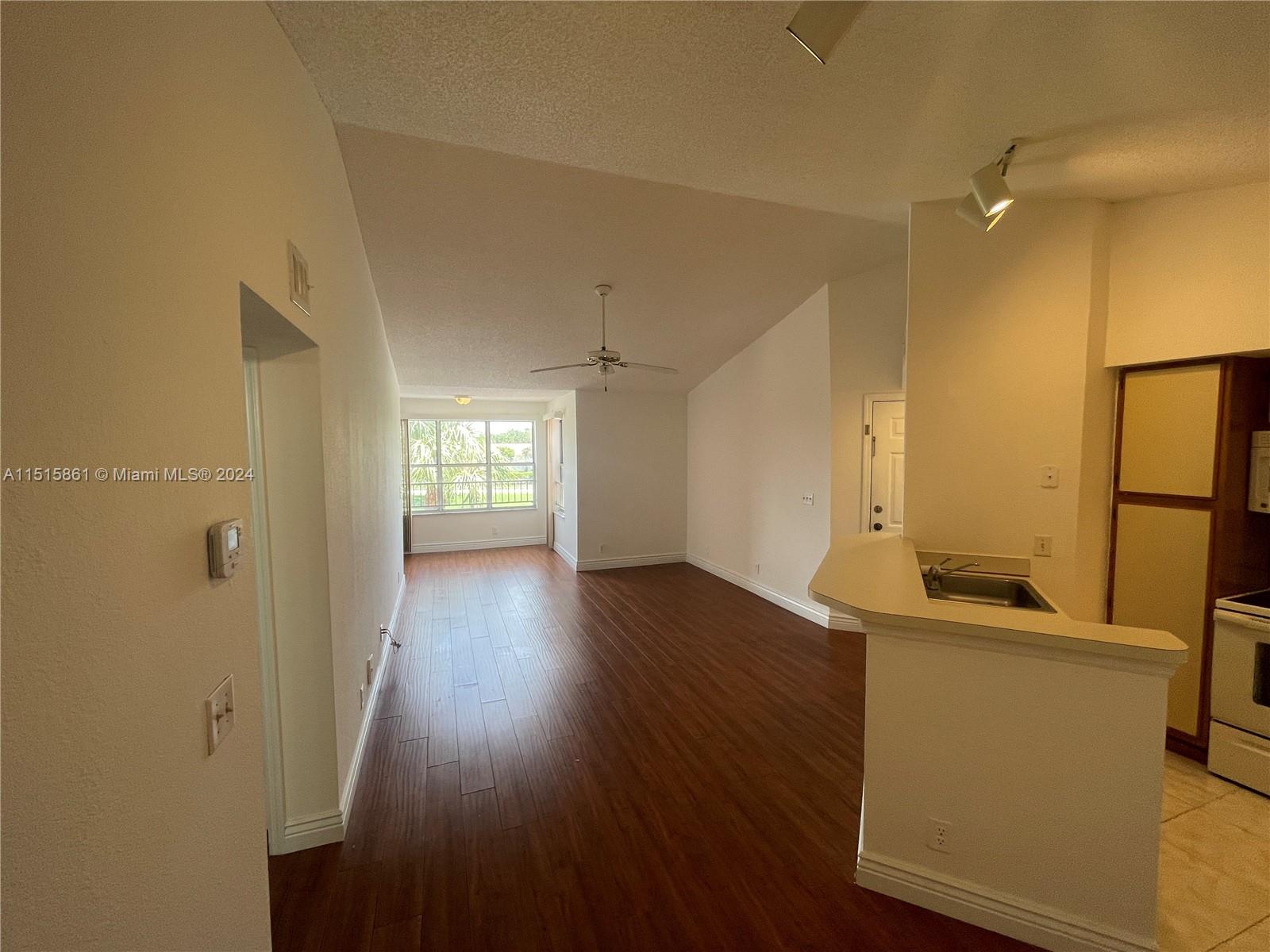 CORAL KEY CONDO - Residential Lease