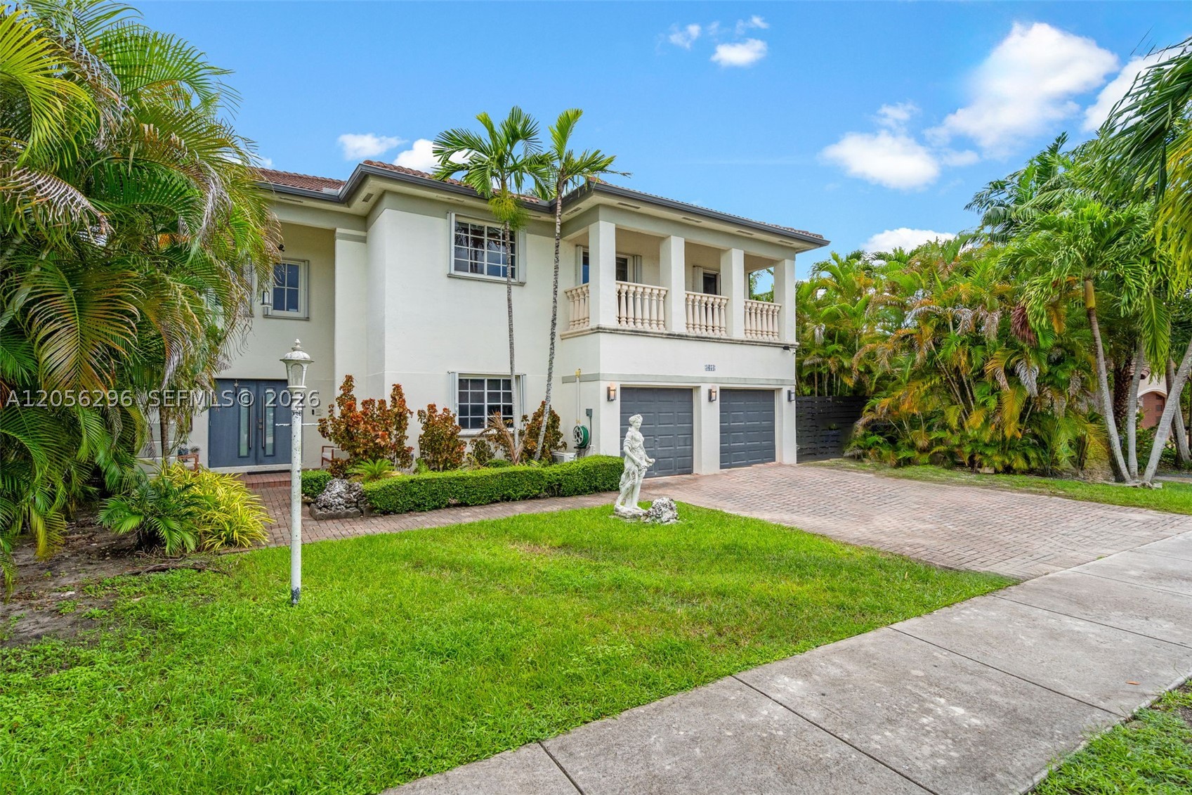 KAYLA S PLACE - Residential Lease
