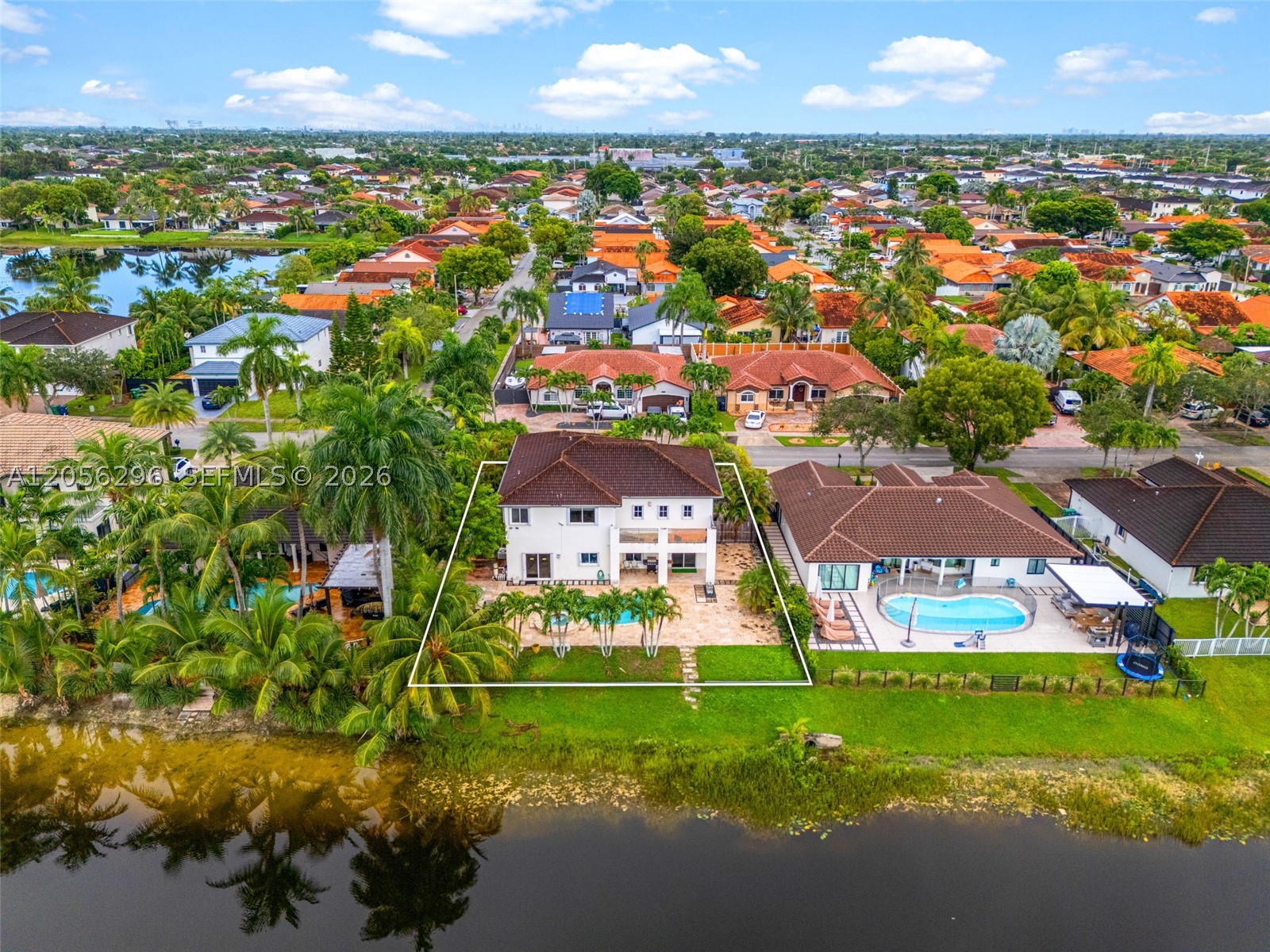 KAYLA S PLACE - Residential Lease