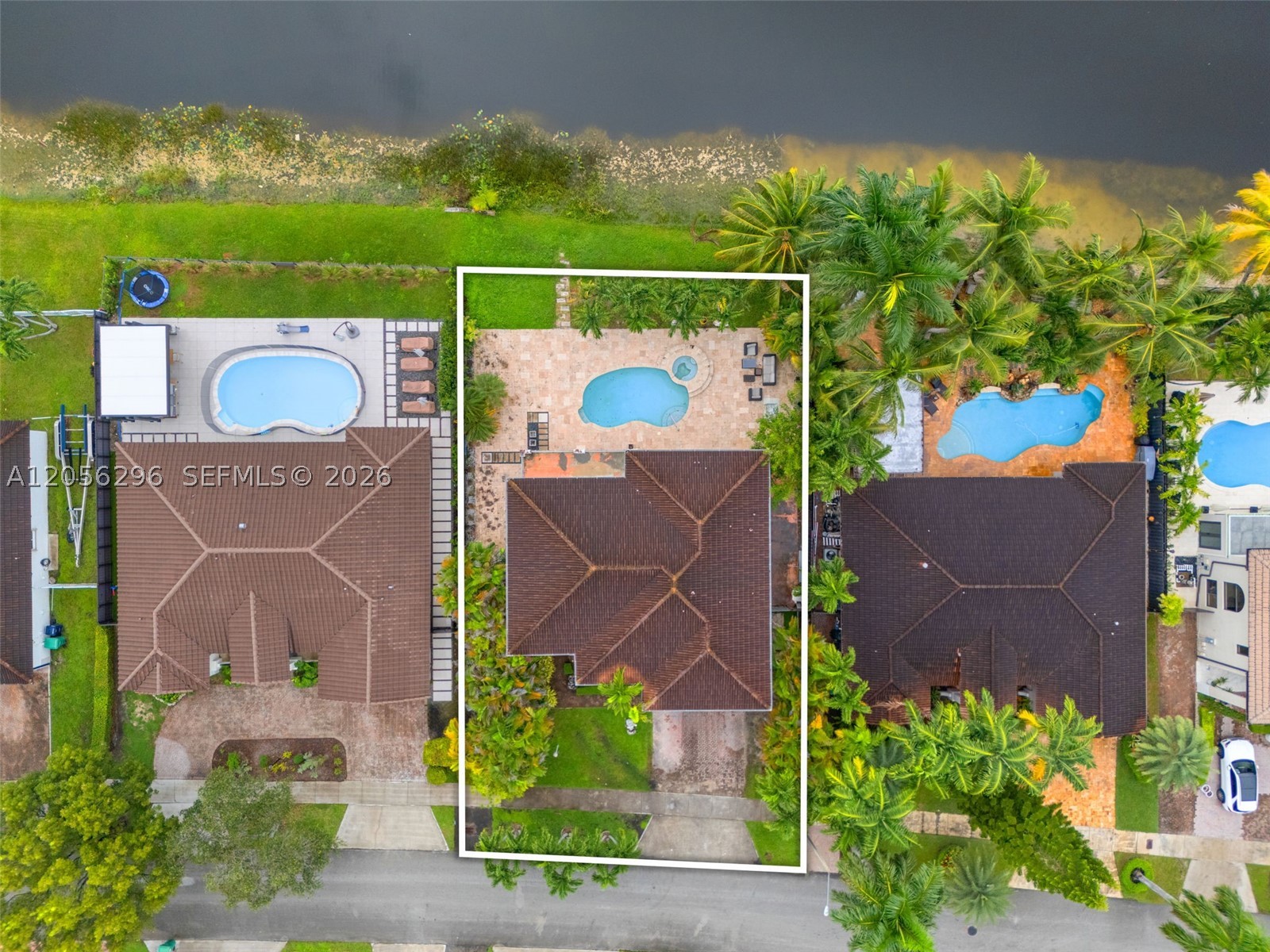 KAYLA S PLACE - Residential Lease