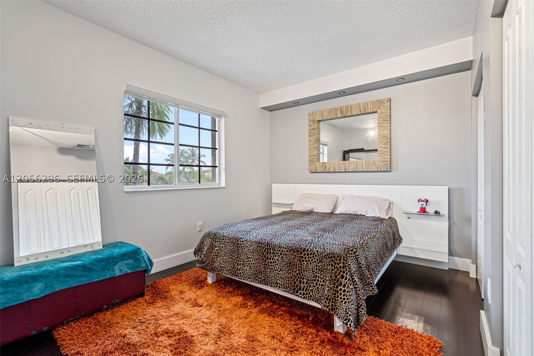 KAYLA S PLACE - Residential Lease