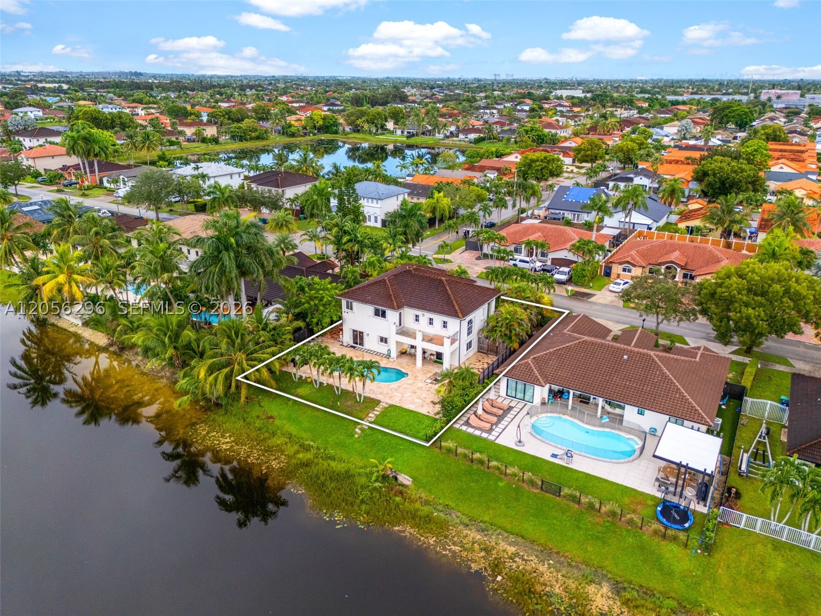 KAYLA S PLACE - Residential Lease