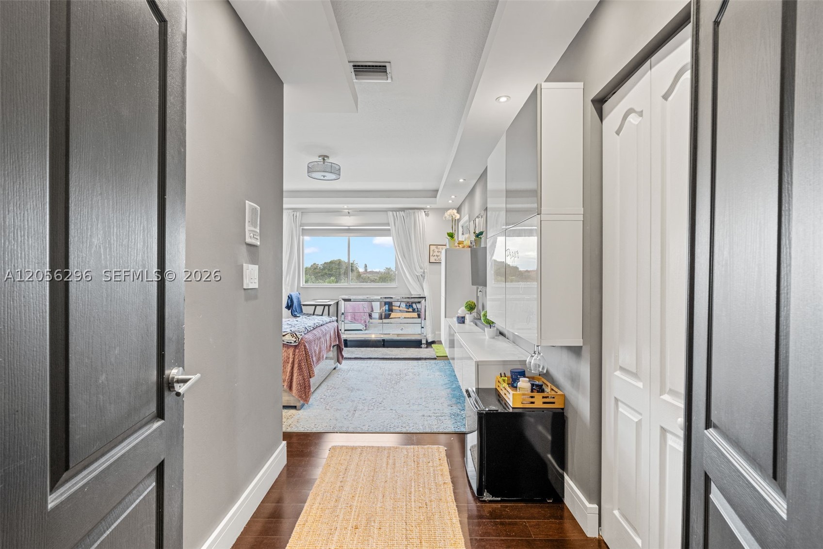 KAYLA S PLACE - Residential Lease