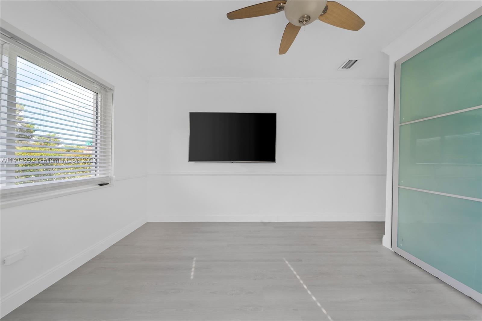BRICKELL ESTATES - Residential Lease