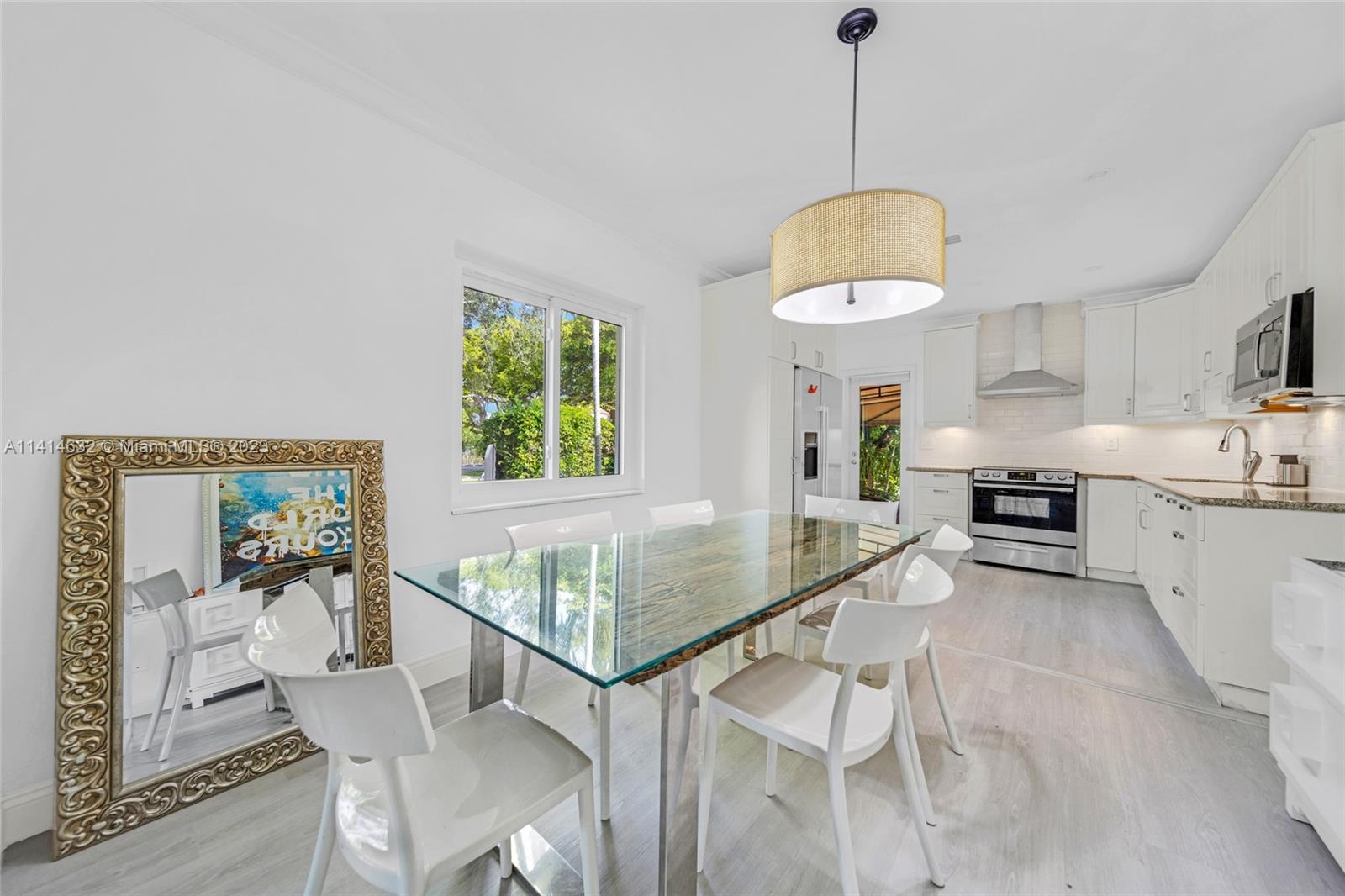 BRICKELL ESTATES - Residential Lease