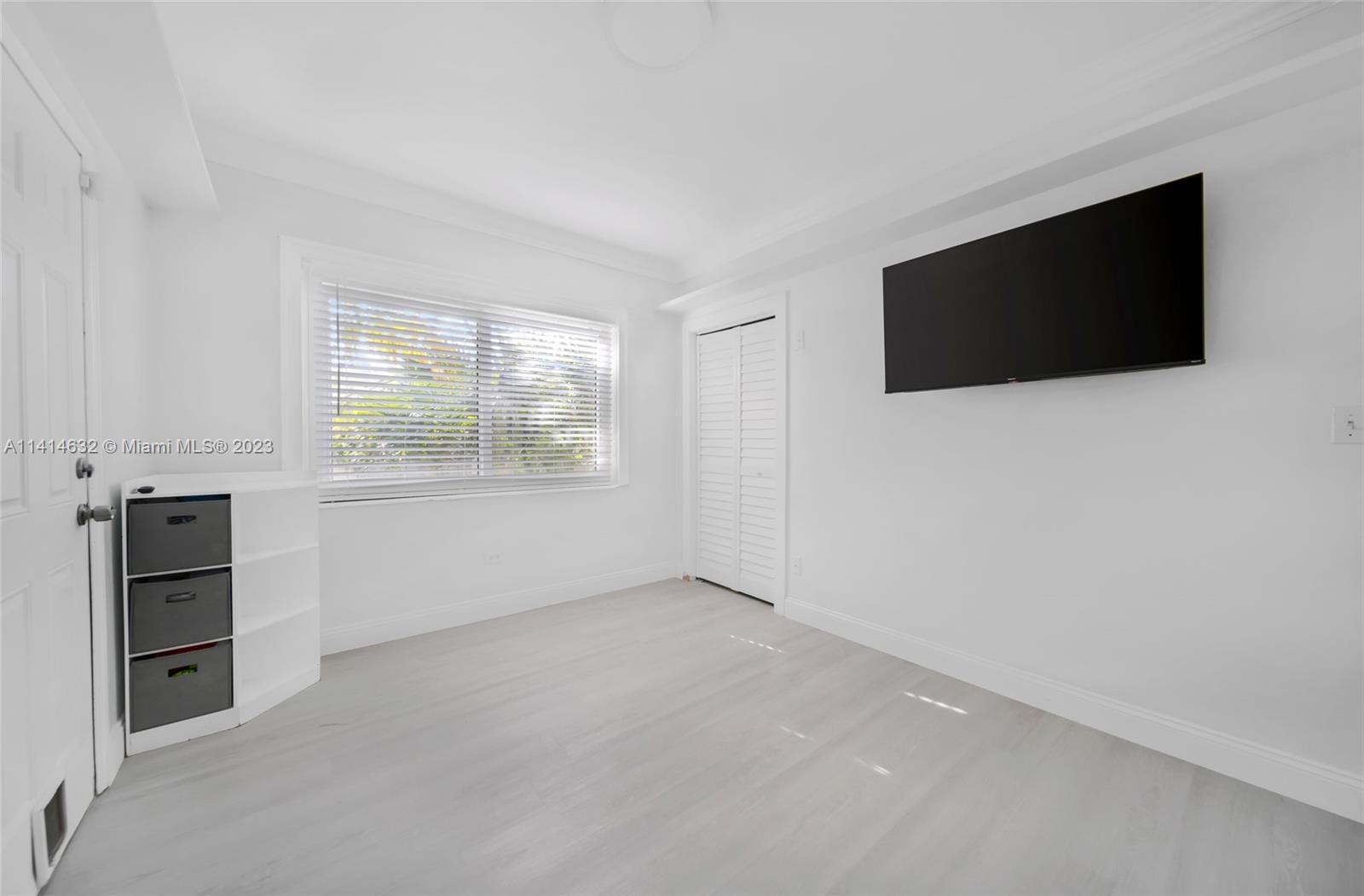 BRICKELL ESTATES - Residential Lease