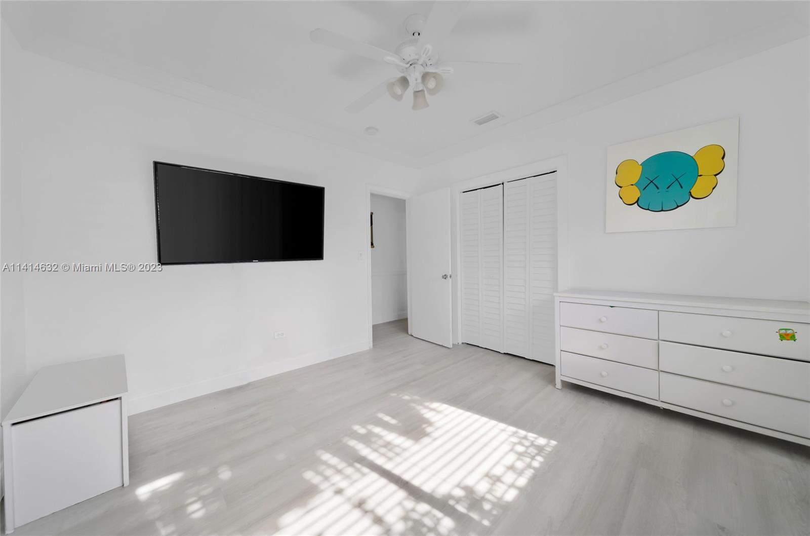 BRICKELL ESTATES - Residential Lease