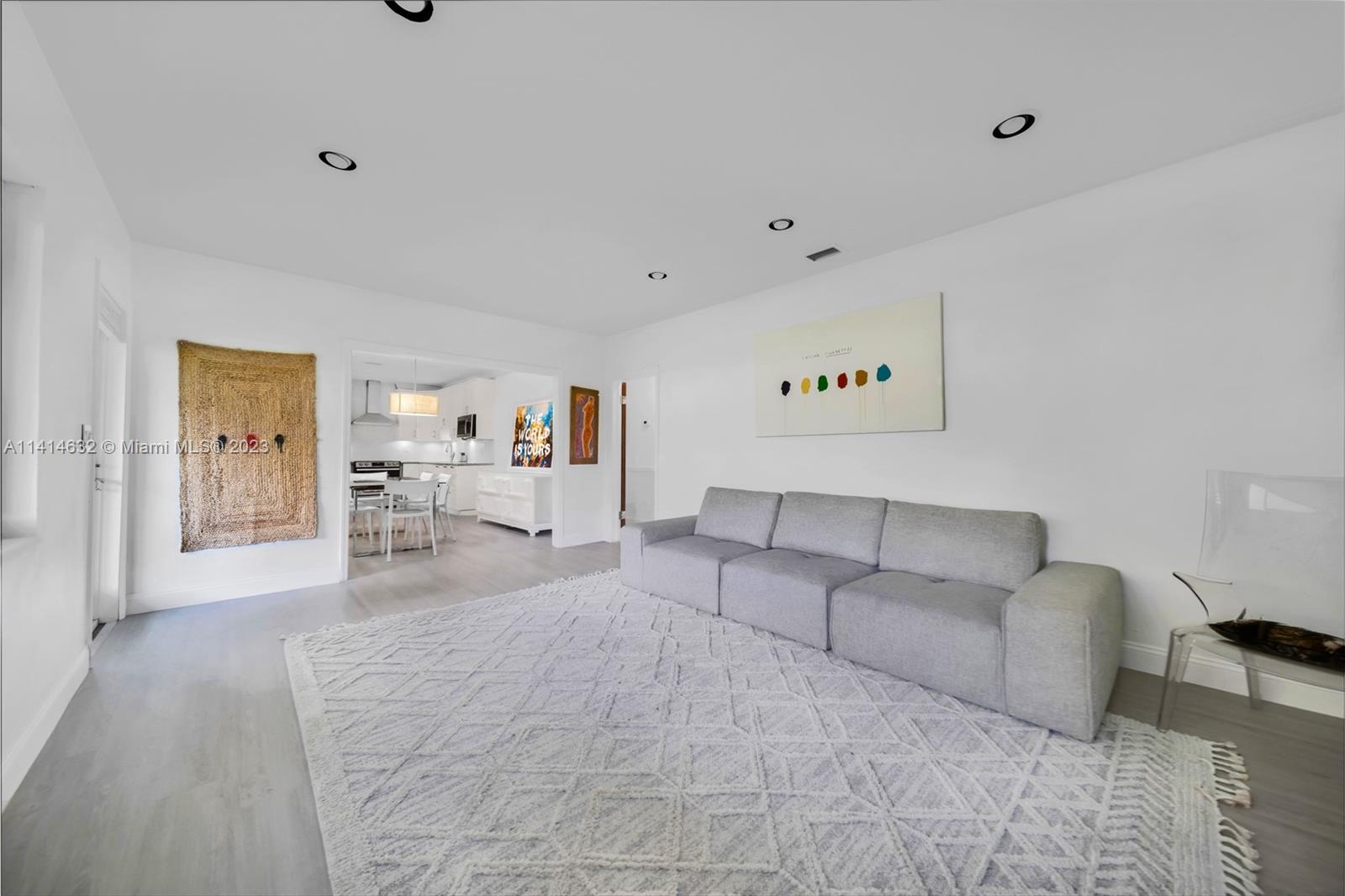 BRICKELL ESTATES - Residential Lease