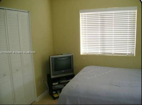 DOUGLAS OAKS CONDO - Residential