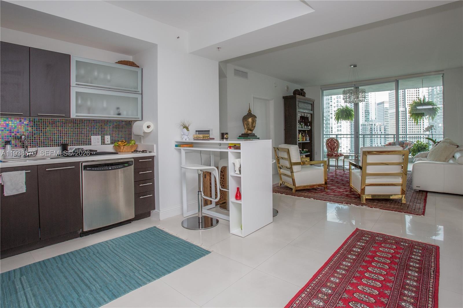 IVY CONDO - Residential Lease