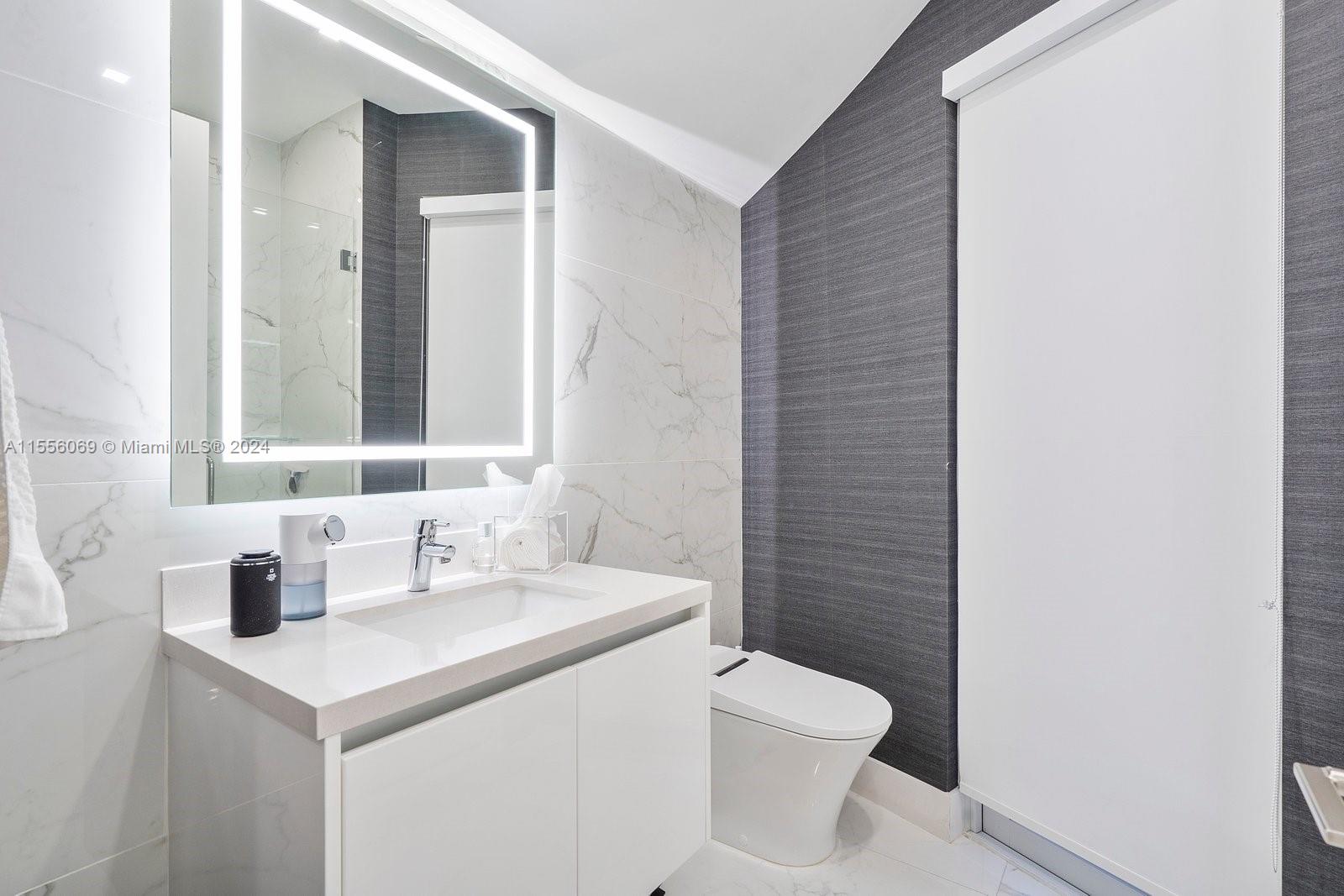 DORAL COMMONS RESIDENTIAL - Residential