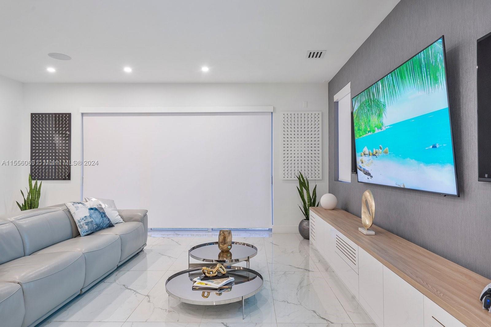 DORAL COMMONS RESIDENTIAL - Residential