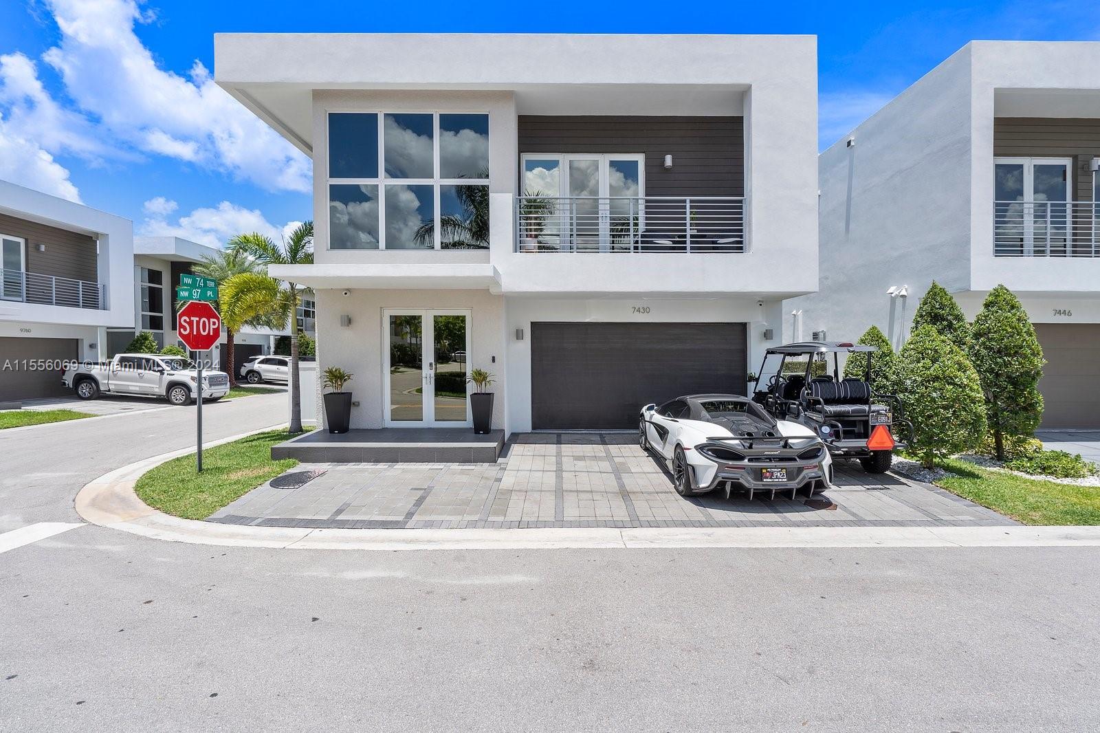 DORAL COMMONS RESIDENTIAL - Residential