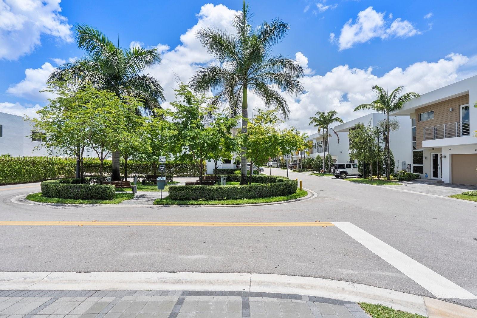 DORAL COMMONS RESIDENTIAL - Residential