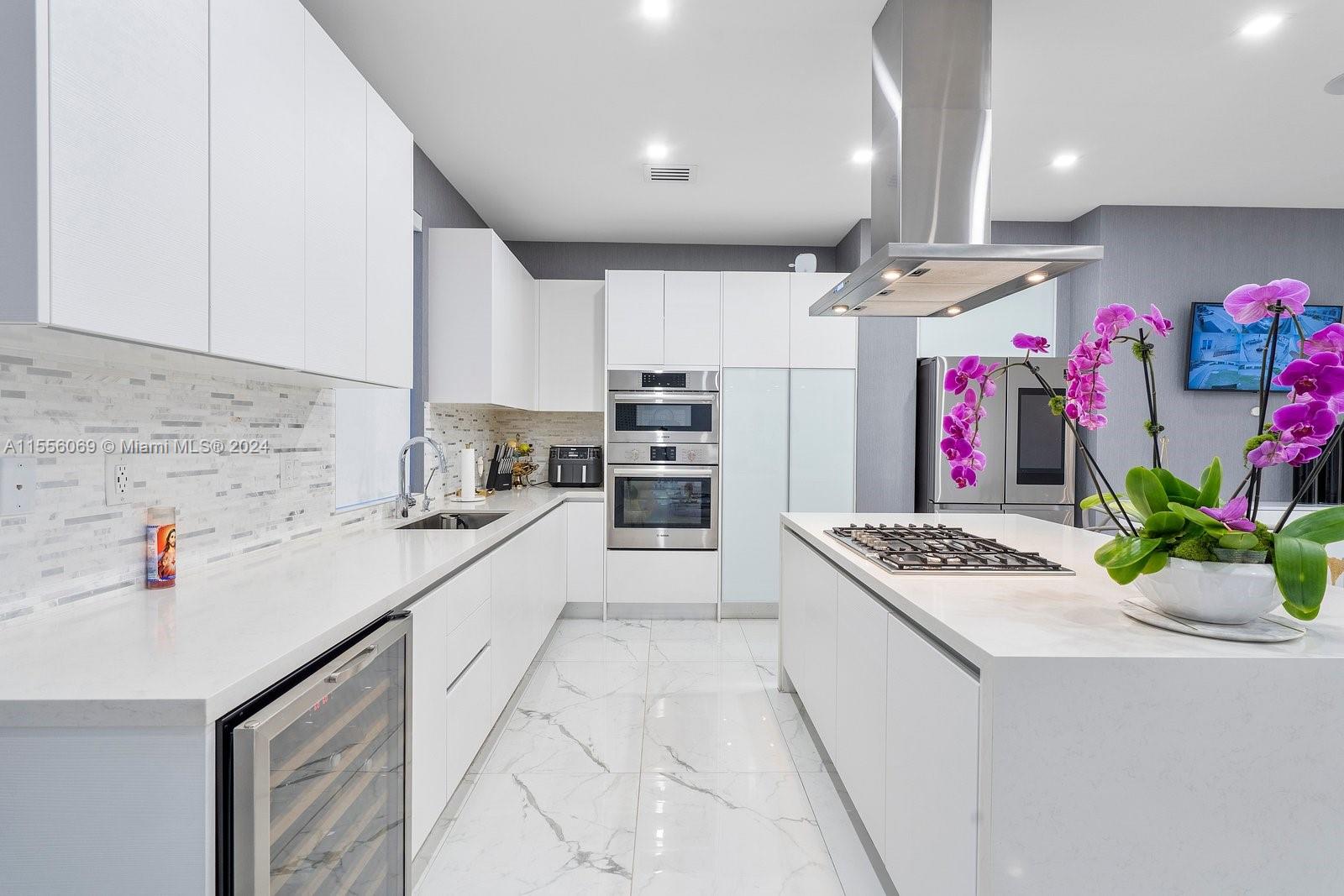 DORAL COMMONS RESIDENTIAL - Residential