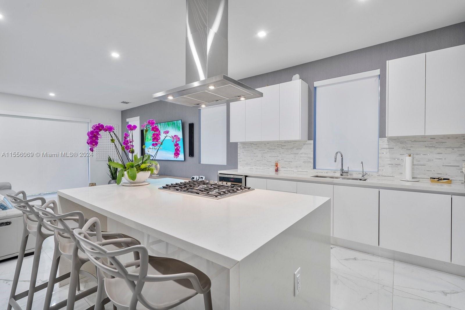 DORAL COMMONS RESIDENTIAL - Residential