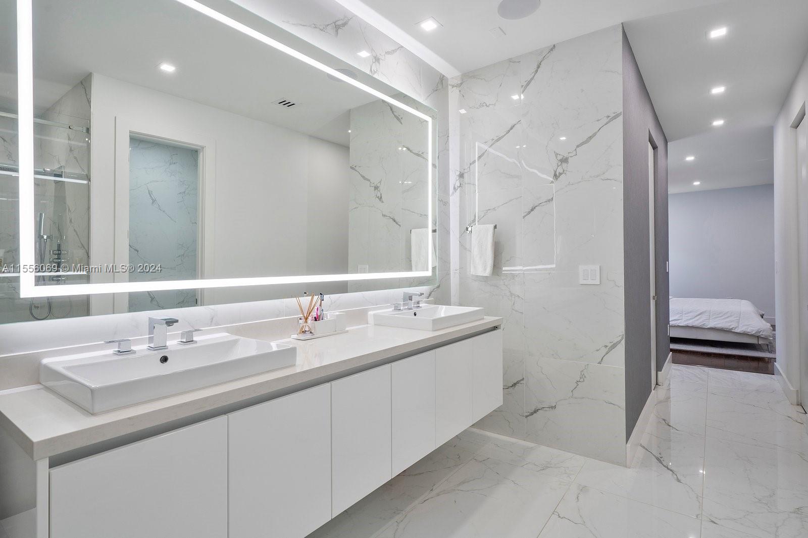DORAL COMMONS RESIDENTIAL - Residential