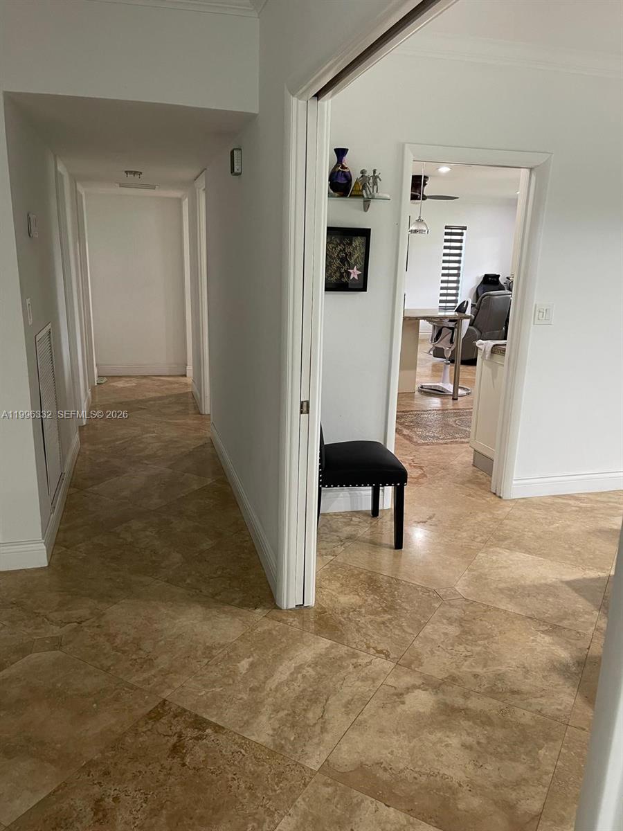 COUNTRY CLUB OF MIAMI EST - Residential