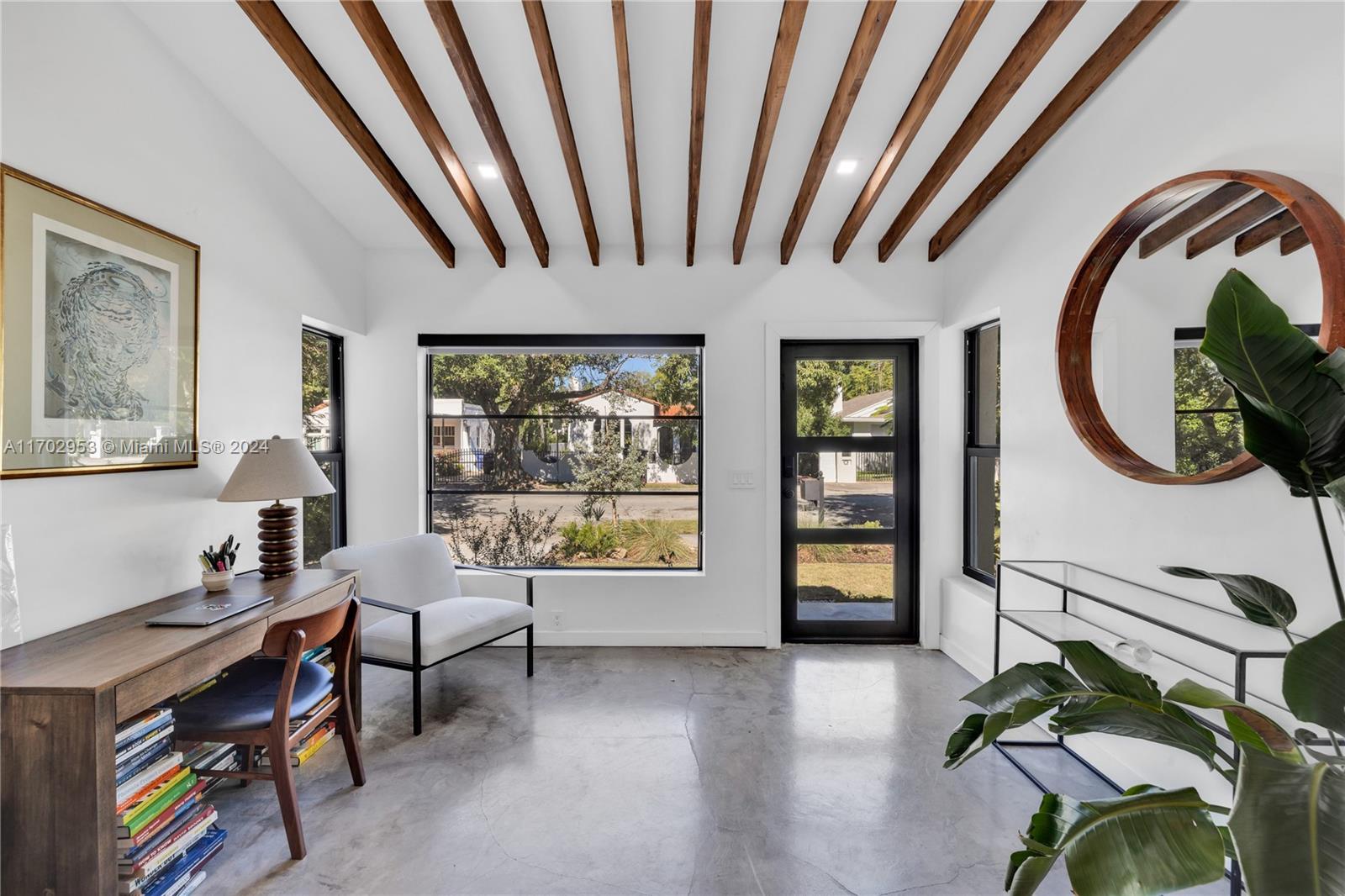 SHADOWLAWN - Residential