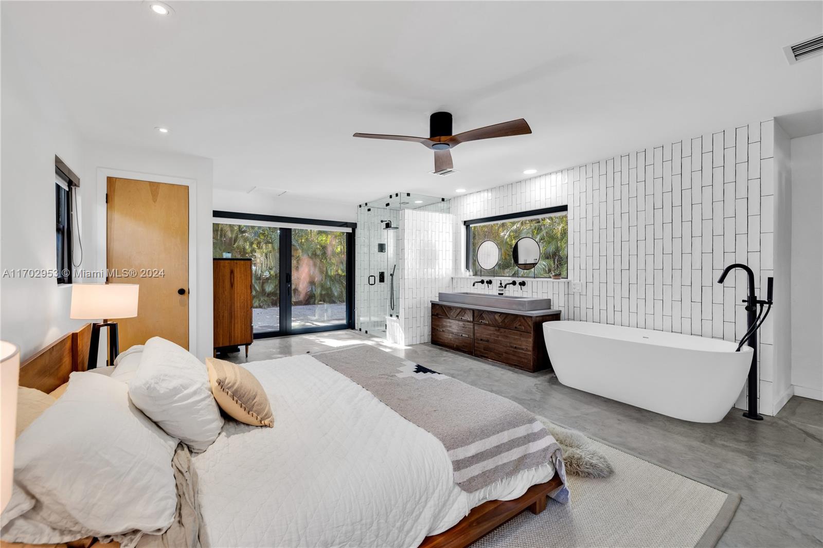 SHADOWLAWN - Residential