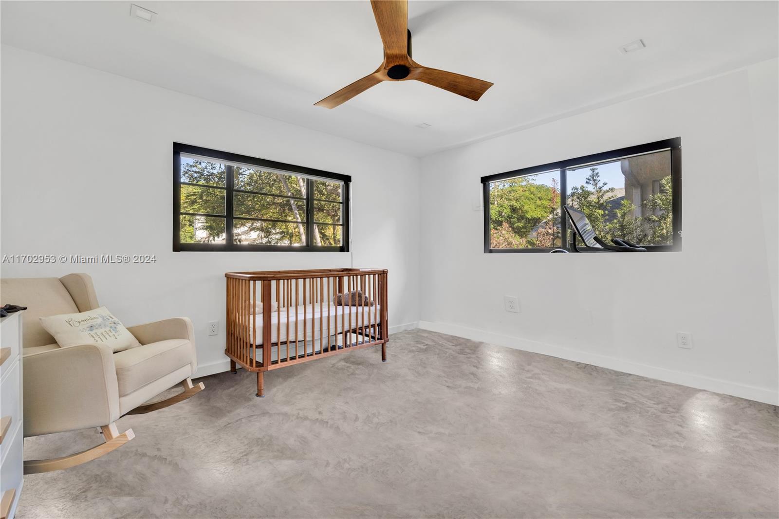 SHADOWLAWN - Residential