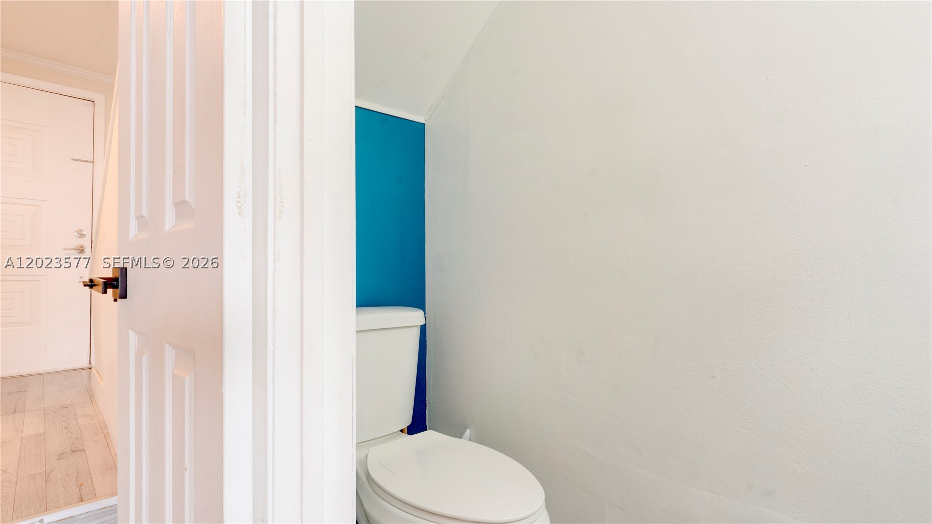 RIVER CLUB TOWNHOUSE COND - Residential