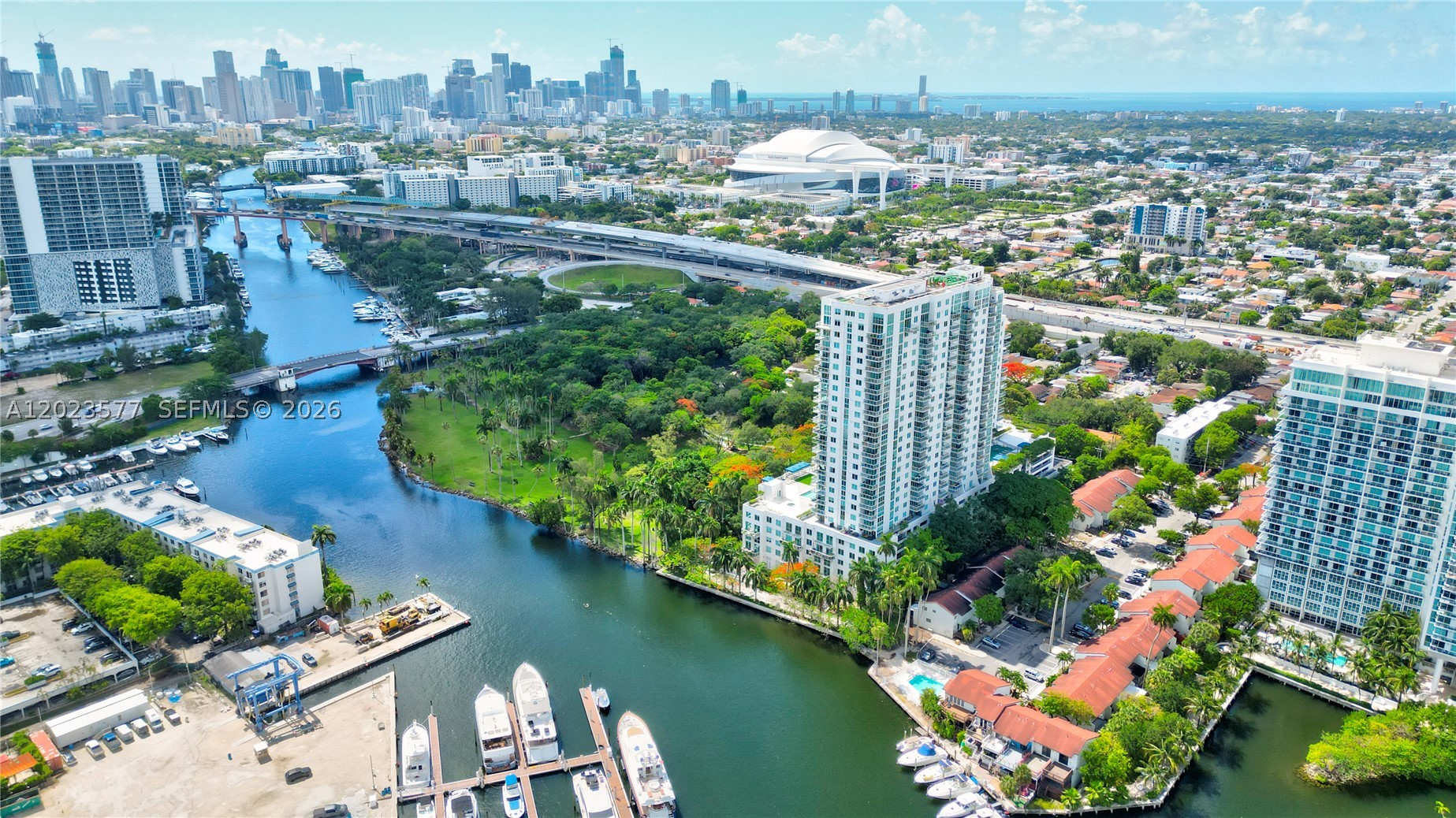 RIVER CLUB TOWNHOUSE COND - Residential