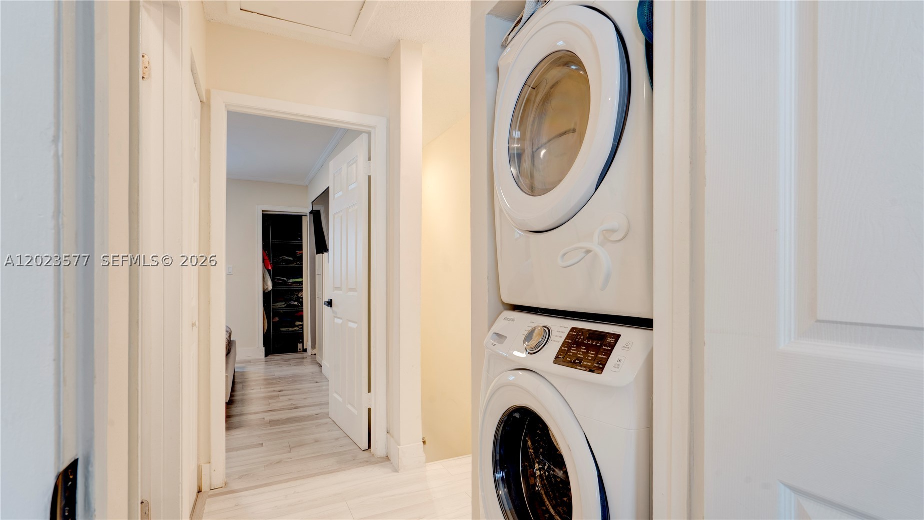 RIVER CLUB TOWNHOUSE COND - Residential