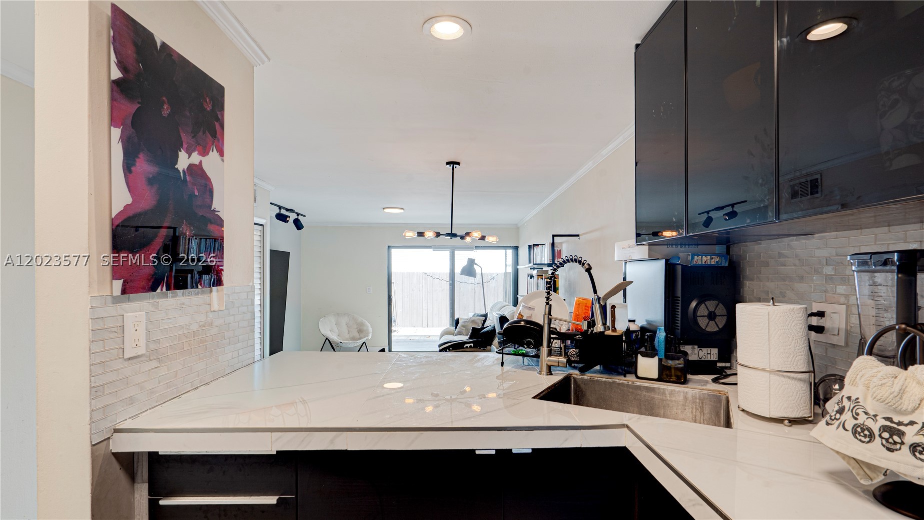 RIVER CLUB TOWNHOUSE COND - Residential