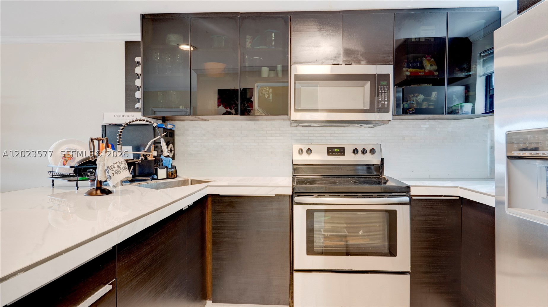 RIVER CLUB TOWNHOUSE COND - Residential