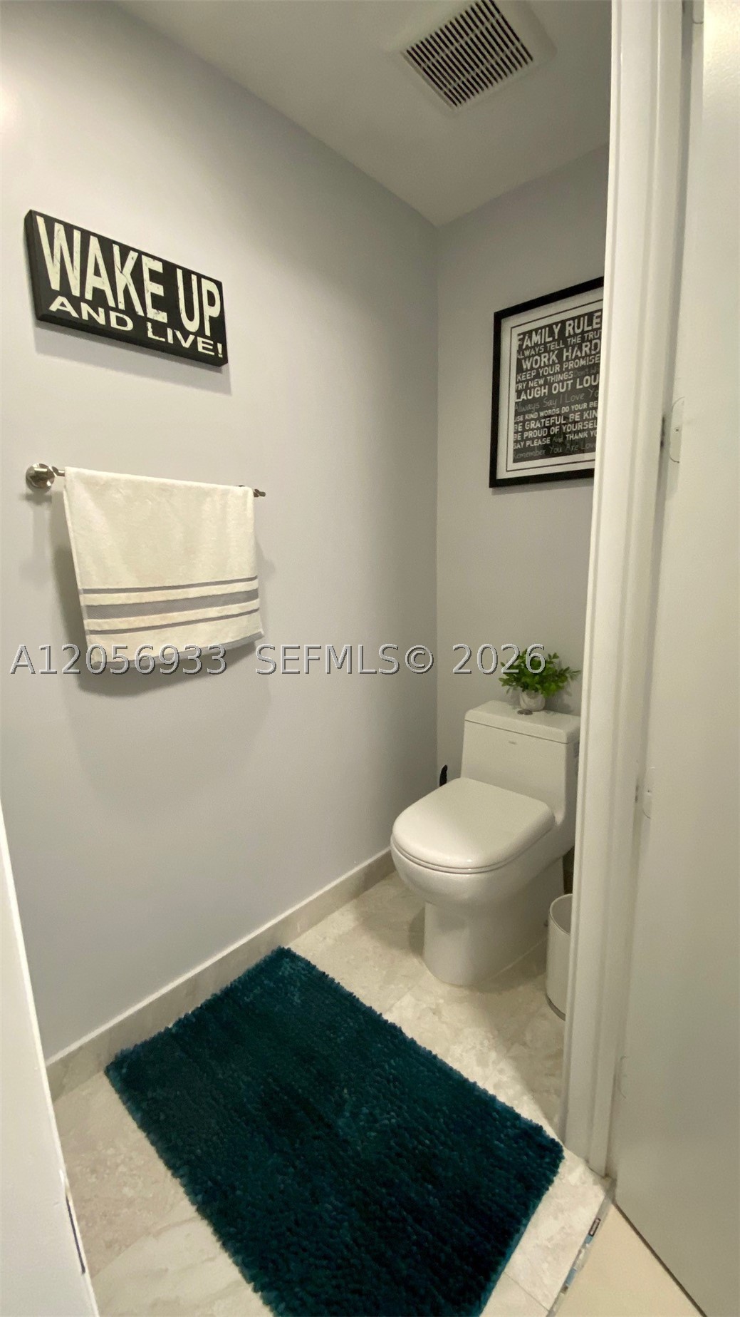 ARIA ON THE BAY CONDO - Residential Lease