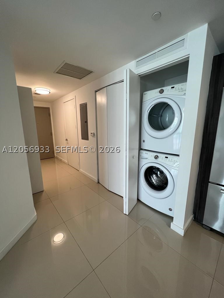 ARIA ON THE BAY CONDO - Residential Lease