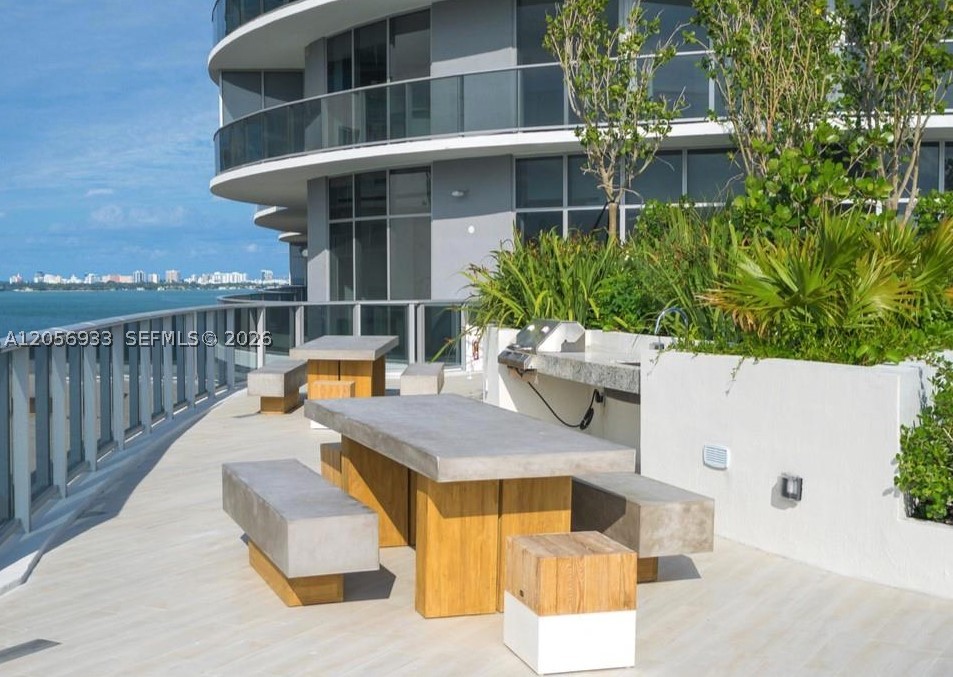 ARIA ON THE BAY CONDO - Residential Lease