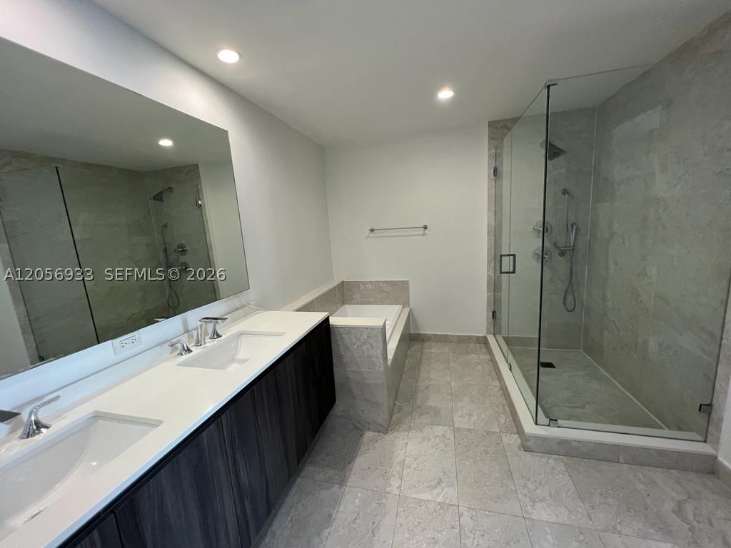 ARIA ON THE BAY CONDO - Residential Lease