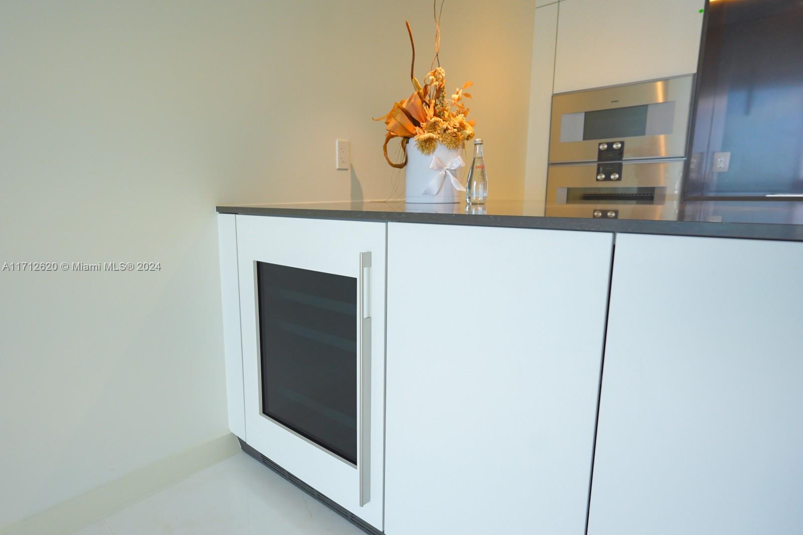 ASTON MARTIN RESIDENCES - Residential