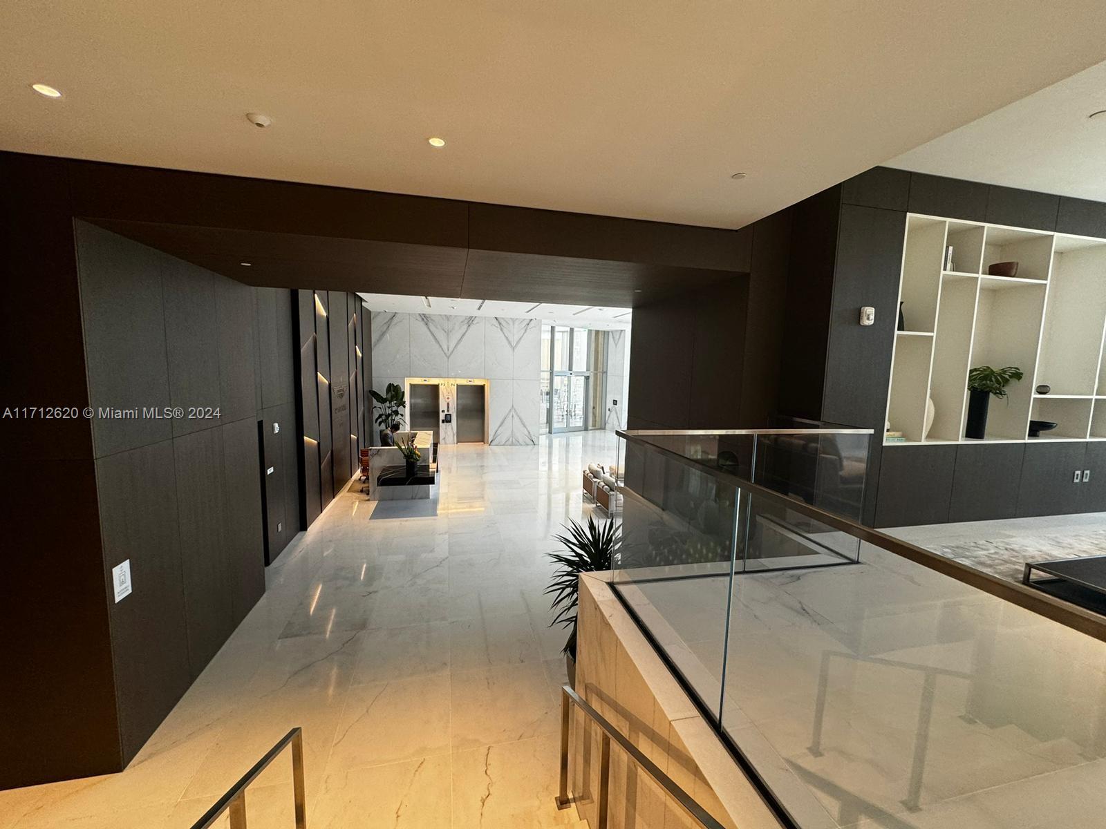 ASTON MARTIN RESIDENCES - Residential
