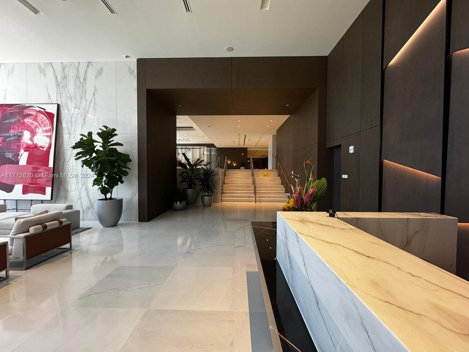 ASTON MARTIN RESIDENCES - Residential