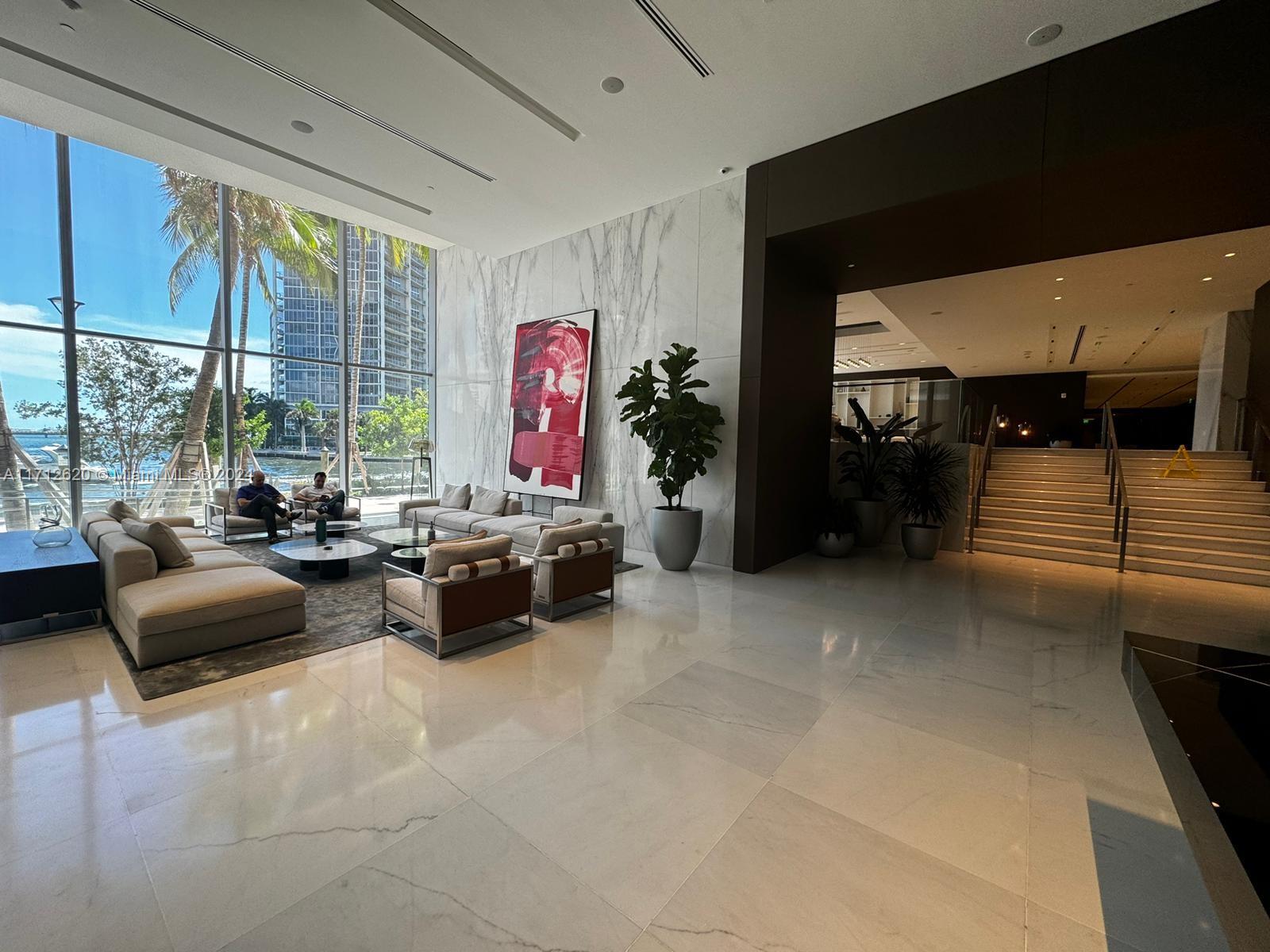 ASTON MARTIN RESIDENCES - Residential