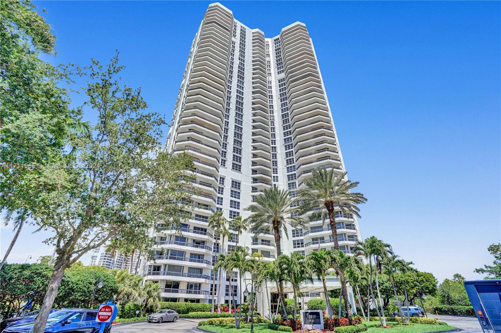 MYSTIC POINTE - Residential Lease