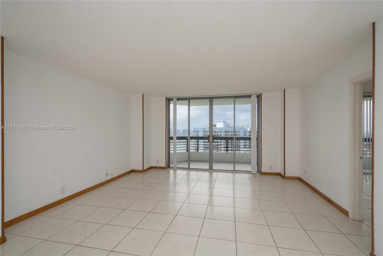 MYSTIC POINTE - Residential Lease