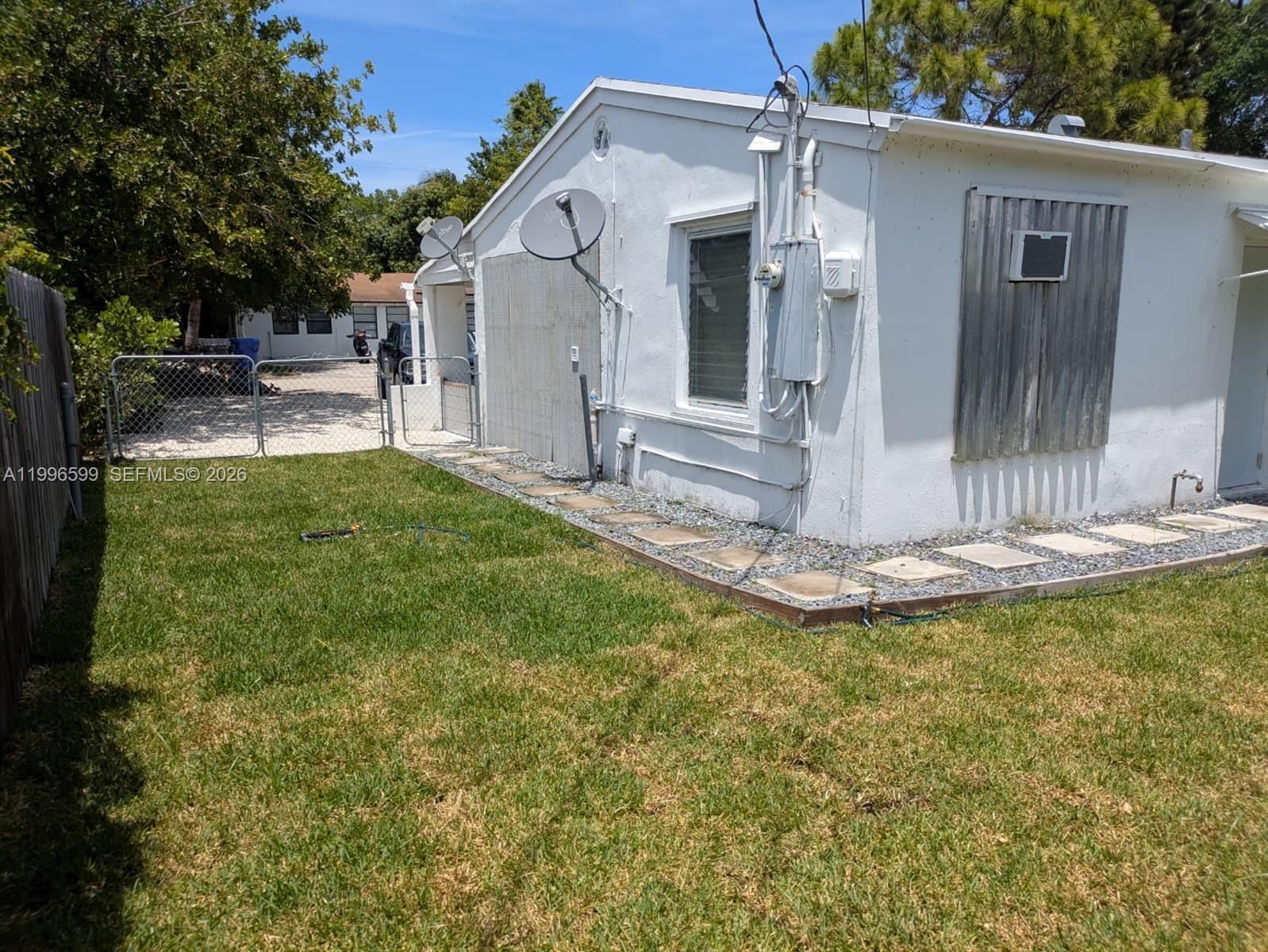 HARRIS ESTATES - Residential