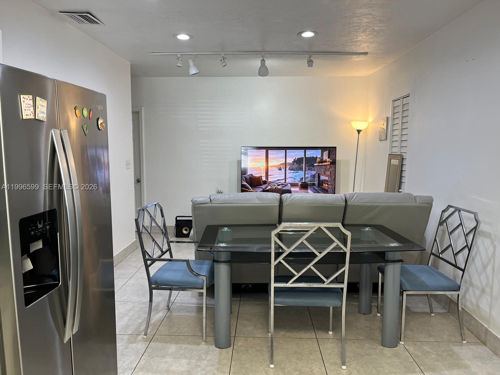 HARRIS ESTATES - Residential
