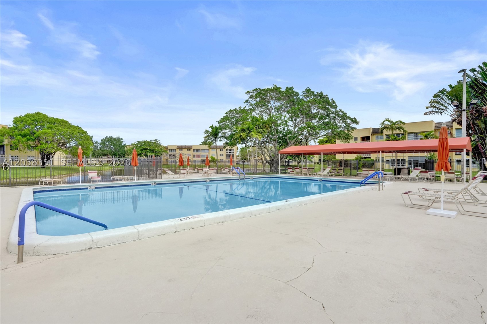 BERMUDA CLUB SIX CONDO - Residential